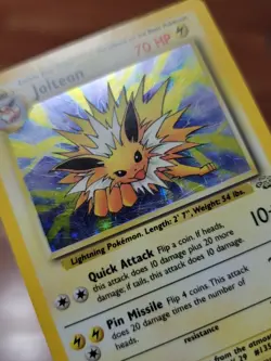 LP Pokemon TCG Jolteon Jungle 4/64 Holo Unlimited Holo Rare - Image 2