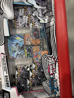 POKEMON UNOVA HEAVY HITTERS PREMIUM COLLECTION SCARLET & VIOLET B BOLT & W FLARE - Image 1