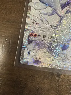 Pokemon TCG Reshiram 113/114 Celebrations Classic Collection Holo - Image 4