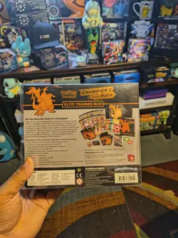 Pokemon TCG Sword & Shield CHAMPION'S PATH Elite Trainer Box ETB Sealed - Image 2