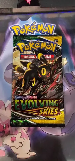 1x Pokemon TCG Evolving Skies Booster Pack - Brand New Sealed - Image 1