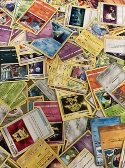2.5LB Lot of Various Mixed Assorted Pokemon Cards TCG CCG Trading Cards - Image 3