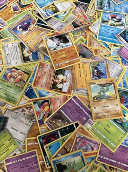 2.5LB Lot of Various Mixed Assorted Pokemon Cards TCG CCG Trading Cards - Image 3