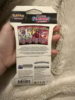 Pokemon TCG: Sword & Shield-Fusion Strike Sleeved Booster Pack - 10 Cards 820650809163 - Image 2