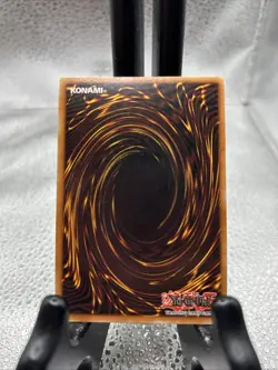 | Yugioh Dark Magician BPT-007 Secret Rare 2003 Collectors Tin - Image 2