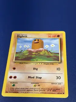 Pokemon Card Diglett 47/102 Base Set Error Fighting Symbol Misprint LP - Image 1
