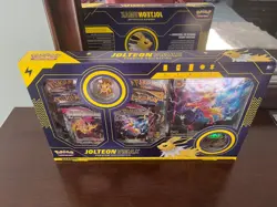 Pokemon TCG - JOLTEON VMAX Premium Collection Box NEW Factory Sealed - Image 1