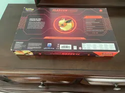 Pokemon TCG FLAREON - VMAX Premium Collection Box - Sealed - Image 3