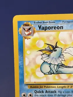 Red Hicky ERROR Jungle Vaporeon Pokemon Card Non Holo - Image 3