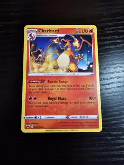 Charizard 025/185 Vivid Voltage Regular Rare Pokemon Card - NM - Image 1