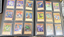 Yugioh! MASSIVE 300+ Yugioh Cards Lot - Image 3