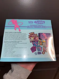 Pokemon TCG Sword & Shield Fusion Strike Pokemon Center Elite Trainer Box Sealed - Image 2