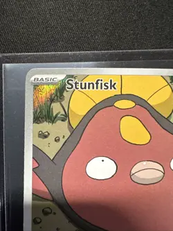 Stunfisk 118/086 Holo Illustration Rare White Flare Pokemon Card - Image 2