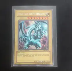 Yu-Gi-Oh! Blue-Eyes White Dragon FL1-EN001 Limited Edition Holo Konami - Image 1