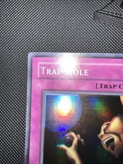 Trap Hole LOB-058 The Legend of Blue Eyes White Dragon Unlimited - Image 2