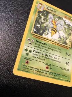 Beedrill 017/102 Base Set Rare Pokemon Card In MP Condition - Image 2