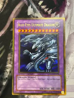 Blue-Eyes Ultimate Dragon GLD1-EN028 Gold Series 2008 Limited Edition - Image 1