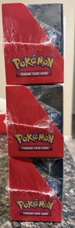 Pokemon TCG Scarlet and Violet Prismatic Evolutions Surprise Box/booster Bundle - Image 2
