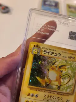 1996 POKEMON BASE SET JAPANESE #26 RAICHU HOLO TAG 6.5 SWIRL NM - Image 2