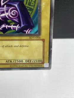 Dark Magician – SDY-006 – Ultra Rare – Heavy Play – Unlimited Edition - Image 4