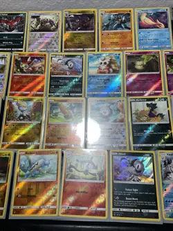 (30) Pokemon Cards Lot WOTC Vtg Holo STAMPED REVERSE Absol Yveltal Garchomp - Image 3