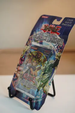 2002 Yugioh LOD 1st Edition Legacy of Darkness Blister Pack Sealed TCG - Image 3