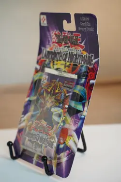2002 Yugioh LON 1st Edition Labyrinth of Nightmare Blister Pack Sealed TCG - Image 3