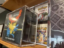 Hidden Fates - Elite Trainer Box (ETB) SEALED w/Case from Pokemon Sun & Moon - Image 4