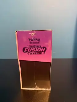 Pokemon TCG: Sword & Shield Fusion Strike Elite Trainer Box 820650809330 - Image 2