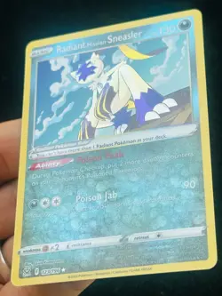Radiant Hisuian Sneasler 123/196 - LP-NM - Pokemon TCG Card - Image 2