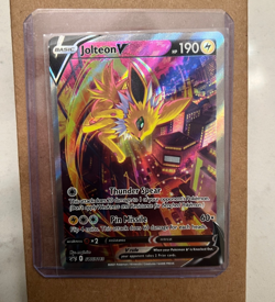 Jolteon V SWSH183 SWSH: Sword & Shield Promo Cards Holo - Image 1