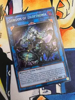 Gorgon of Zilofthonia - DUAD-EN050 - 1st Edition - Secret Rare - NM - Yugioh - Image 1