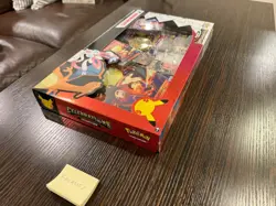 Pokemon TCG Celebrations V Memories Collection Box Gamestop Exclusive Charizards - Image 2