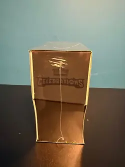 Pokemon TCG: 25th Anniversary Celebrations Elite Trainer Box (2021) 820650809439 - Image 4