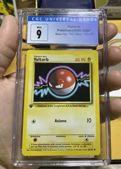 CGC 9: Voltorb Base Set 67/102 1st Edition (Italian). Pokemon TCG. - Image 2