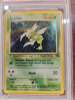 Scyther Jungle Holo Pokemon Card WOTC NM Mint PSA 8 - Image 4