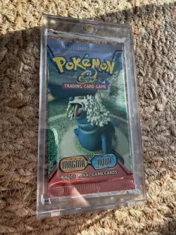 Pokemon EX Team Magma vs Team Aqua Booster Pack 2004 w/ Case - Image 1