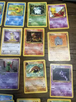 Pokemon TCG Collection Bulk Lot of 100+ Mixed Vintage/Mid Era/1999-2017 LP-HP - Image 4