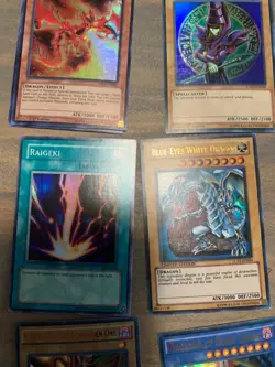 YuGiOh cards lot - 26 cards - Holographic Rare and 1st Editions - Image 3