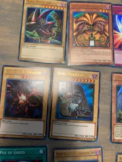 YuGiOh cards lot - 26 cards - Holographic Rare and 1st Editions - Image 4