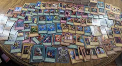 YU-GI-OH MASSIVE COLLECTION PLUS SLEEVES/BINDERS/BINDER PAGES - Image 4