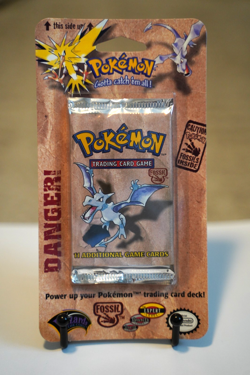 Pokemon Fossil Booster Blister Pack Aerodactyl Artwork 1999 WOTC Factory Sealed - Image 1