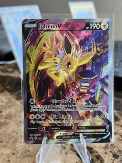 Jolteon V SWSH183 SWSH: Sword & Shield Promo Cards Holo - Image 1
