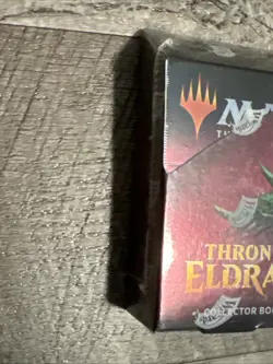 MTG Throne of Eldraine - Collector Booster Box [New Sealed] - Image 2