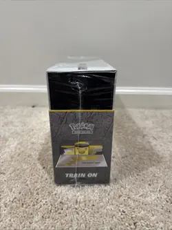 Pokemon TCG: Celebrations Ultra-Premium Collection Box (2021) Broken Seal 820650829147 - Image 2