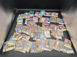 Yu-Gi-Oh Italian IT Random Bundle Joblot Effect Monster x 200 Cards - Image 1