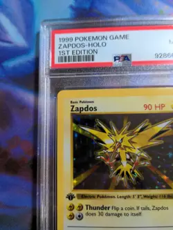 1999 Pokemon 1st Edition Base Set Zapdos PSA 9 MINT HOLO - Image 3