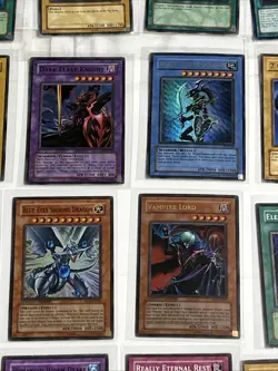 Yu-Gi-Oh! TCG Vintage Card Lot Holos, Rares Dark Magician SYE-001 (X70 Cards) - Image 4