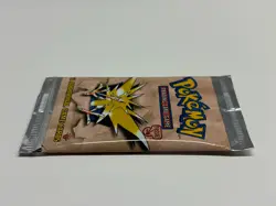 1999 Pokemon Fossil 1st Edition Zapdos Artwork Booster Pack 20.75 Grams - Image 4