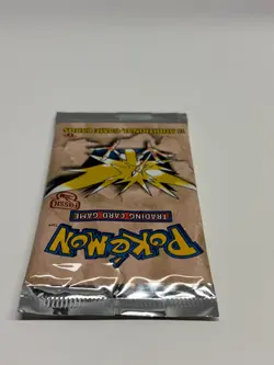 1999 Pokemon Fossil 1st Edition Zapdos Artwork Booster Pack 20.75 Grams - Image 5